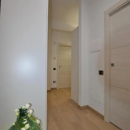 Holiday home Le Dimore Della Luna Via Liguria 6